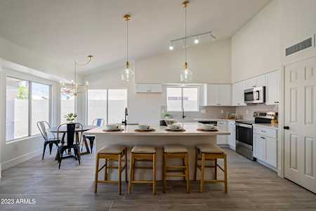 1652 E Erie St Chandler, AZ 85225