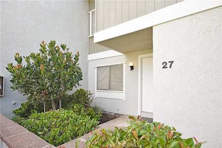 27 Sunflower #15 Irvine, CA 92604