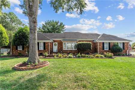 5125 Violet Bank Dr Virginia Beach, VA 23464
