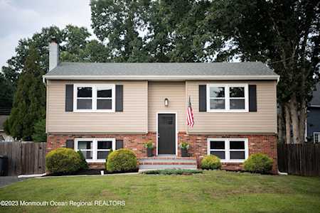 1050 Buccaneer Ln Stafford, NJ 08050