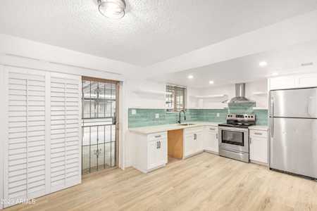 6565 N 19th Ave #33 Phoenix, AZ 85015