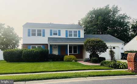 18 Bunker Hill Rd New Castle, DE 19720