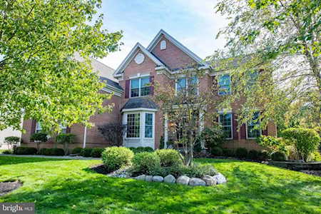 2084 Lincolnshire Rd Furlong, PA 18925