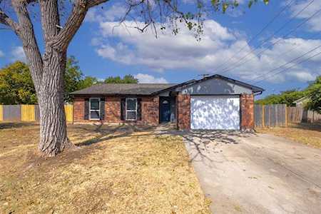 6547 Dewsbury Street North Richland Hills, TX 76182