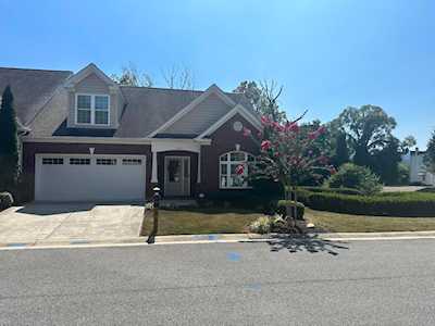 5635 Rockbridge Roanoke, VA 24018