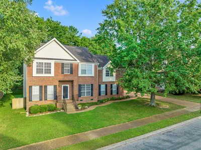 133 Golden Meadow Ln Franklin, TN 37067