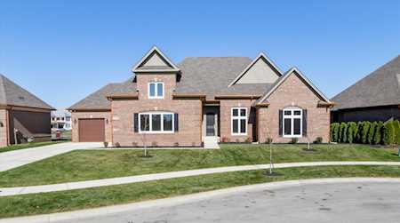 4268 Prarie Falcon Drive Zionsville, IN 46077