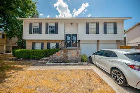 18011 Autumn Trails Ln Katy, TX 77449