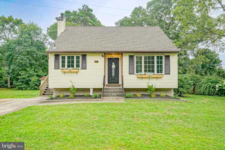 114 Saint Moritz Dr Sicklerville, NJ 08081