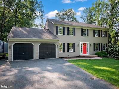 5 Weaver Rd Reading, PA 19608