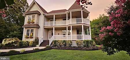 1811 Hatfield Rd Huntingtown, MD 20639