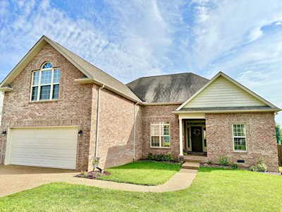 411 Sheffield Dr White House, TN 37188