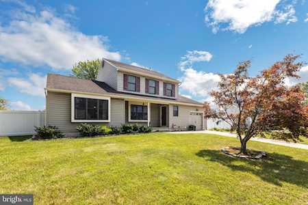 17 Scenic View Dr Sicklerville, NJ 08081