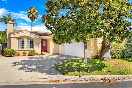 2280 San Remo Circle Vista, CA 92084