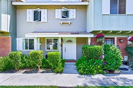 19897 Sheffield Ln Huntington Beach, CA 92646