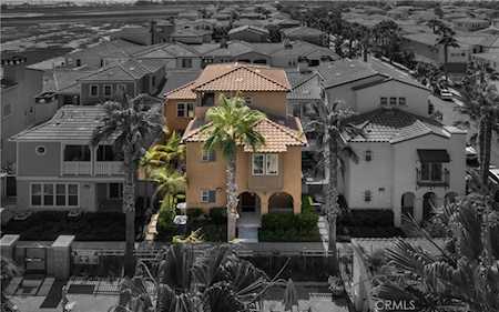 8322 Noelle Dr Huntington Beach, CA 92646