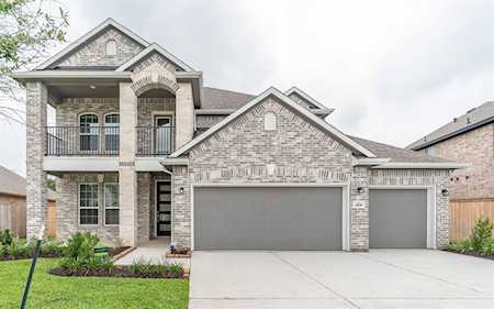 5108 Great Oaks Dr Pearland, TX 77584