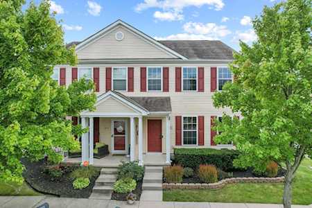 8011 Ashenden Drive Blacklick, OH 43004