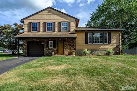7 Thornton Lane Piscataway, NJ 08854