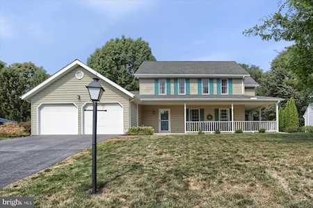 106 Stonehedge Dr Carlisle, PA 17015