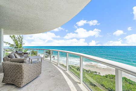 4600 N Ocean Drive #501 Singer Island, FL 33404
