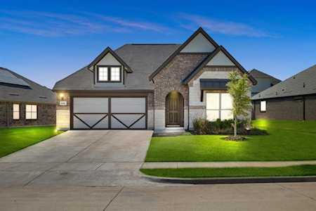 6601 Cedar hurst Court Denton, TX 76226