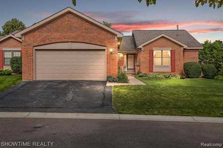 7258 Huntcliff West Bloomfield Twp, MI 48322
