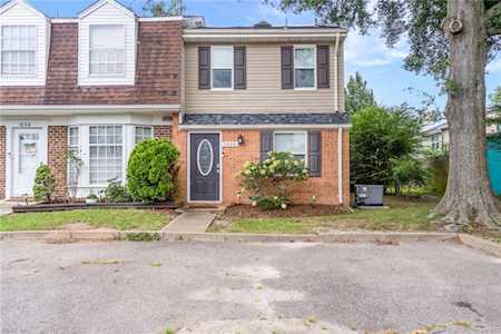 1038 Smoke Tree Ln Virginia Beach, VA 23452