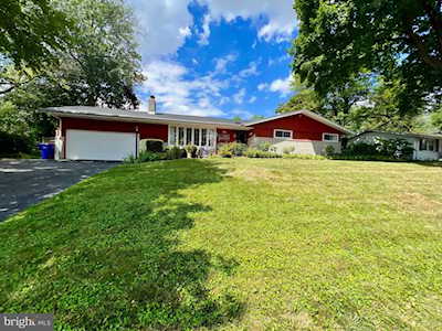 741 Greendale Rd York, PA 17403