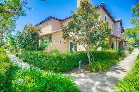 6094 Citracado Circle Carlsbad, CA 92009