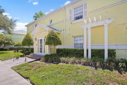 5017 Starfish Dr SE #C St. Petersburg, FL 33705
