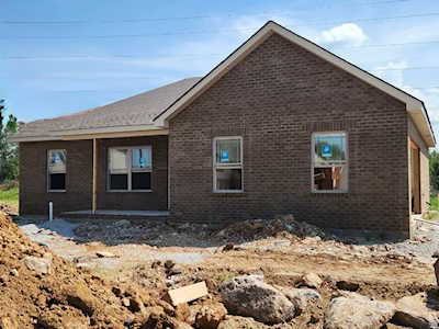313 Richmonds Retreat Blvd Christiana, TN 37037