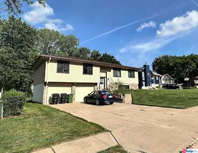 809 Kilkinny Circle Papillion, NE 68046