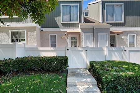 3 Bentwood Ln Aliso Viejo, CA 92656