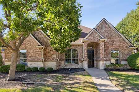 8600 Glenbrook Drive North Richland Hills, TX 76182