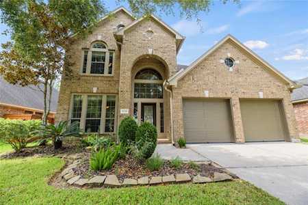 5710 Kendall Hill Ln Sugar Land, TX 77479