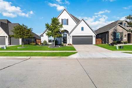 1733 Lithgow Road Celina, TX 75009