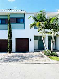 4449 NW 9th St #4449 Plantation, FL 33317