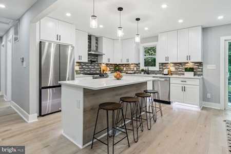 10001 Branch View Ct Silver Spring, MD 20903