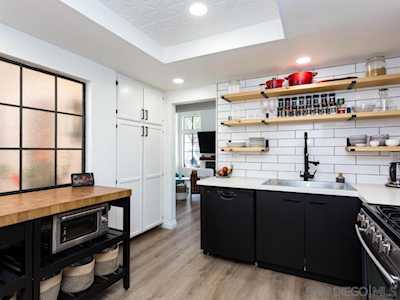 12123 Caminito Mira Del Mar San Diego, CA 92130