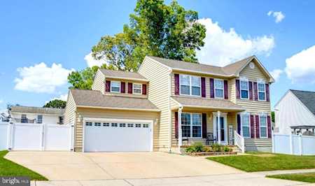 912 Marthas Vineyard Ln Pasadena, MD 21122