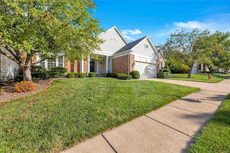 14741 Whitebrook Dr Chesterfield, MO 63017