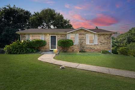 2707 Dove Ct Clarksville, TN 37040