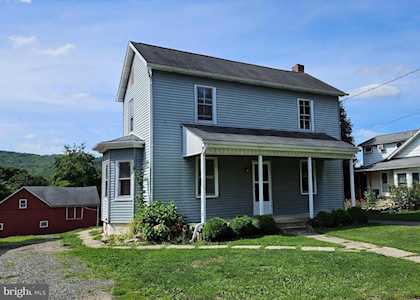 6630 Kings Hwy S Zionsville, PA 18092
