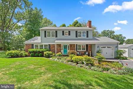 9641 Longview Dr Ellicott City, MD 21042