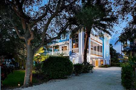 311 Firehouse Ct Longboat Key, FL 34228