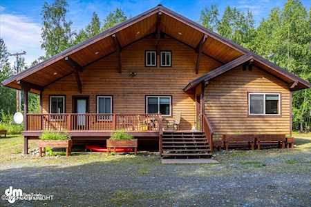 16335 E Sunshine Lakes West Rd Talkeetna, AK 99676