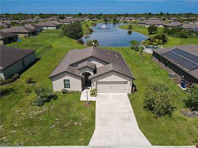 154 Shadow Lakes Dr Lehigh Acres, FL 33974