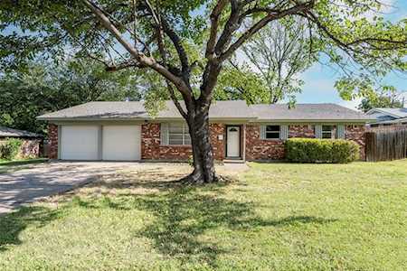 7833 Clark Street North Richland Hills, TX 76180