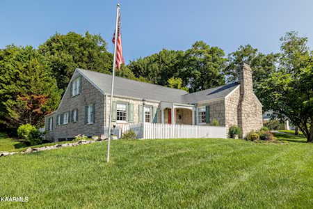 1440 Woodthrush Dr Maryville, TN 37803